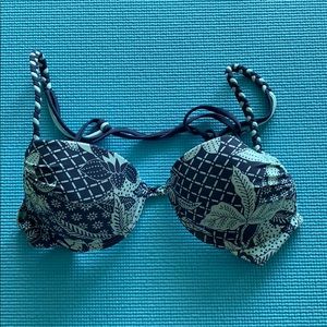 Xhilaration bathing suit top